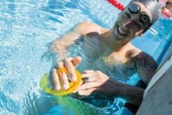 FINIS ISO Hand Paddle -Aqua Shop 1.05.033 medium usage 3