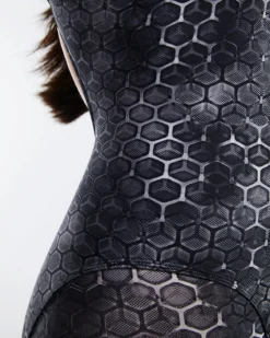 TYR Thresher™ Open Back Swimsuit - Black Akurra 16 TYR Thresher™ Open Back Swimsuit - Black Akurra -Aqua Shop TPAFON6A 001 alt09